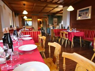 04. Catered chalet Demlhof Finkenberg Eetzaal