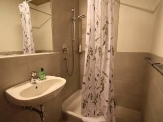 08 v2. Catered chalet Kelle Fiss Badkamer